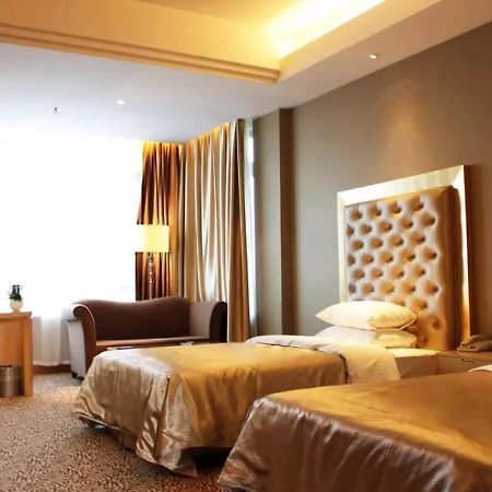 Glarun Jinling Hotel Nanking Buitenkant foto