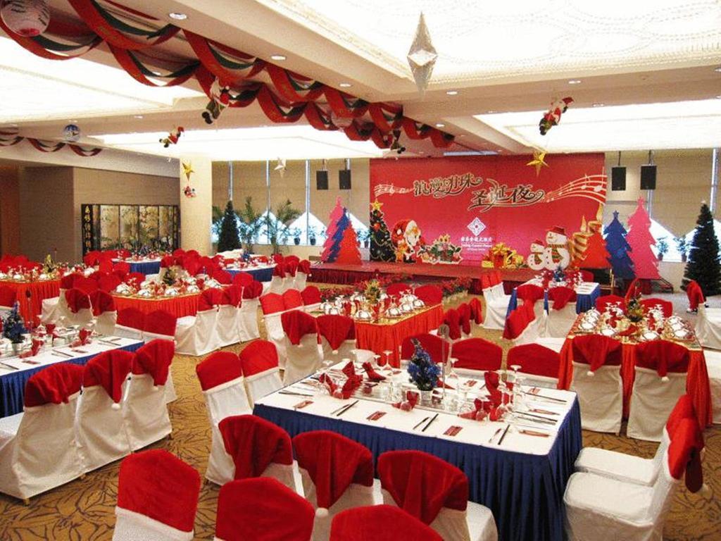Glarun Jinling Hotel Nanking Buitenkant foto