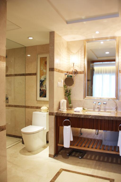 Glarun Jinling Hotel Nanking Buitenkant foto