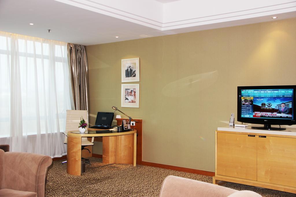 Glarun Jinling Hotel Nanking Buitenkant foto