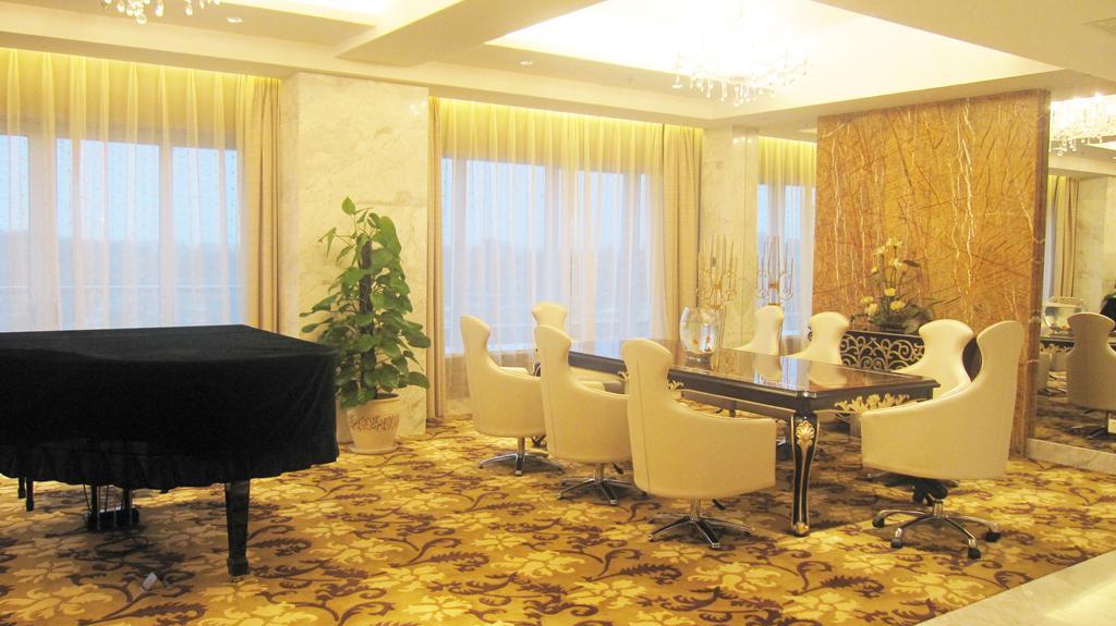 Glarun Jinling Hotel Nanking Buitenkant foto