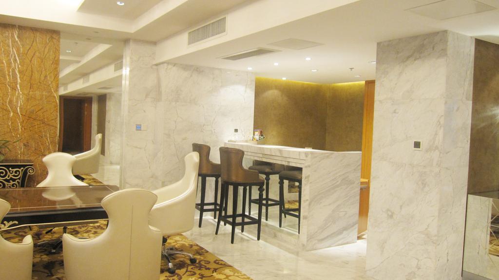 Glarun Jinling Hotel Nanking Buitenkant foto