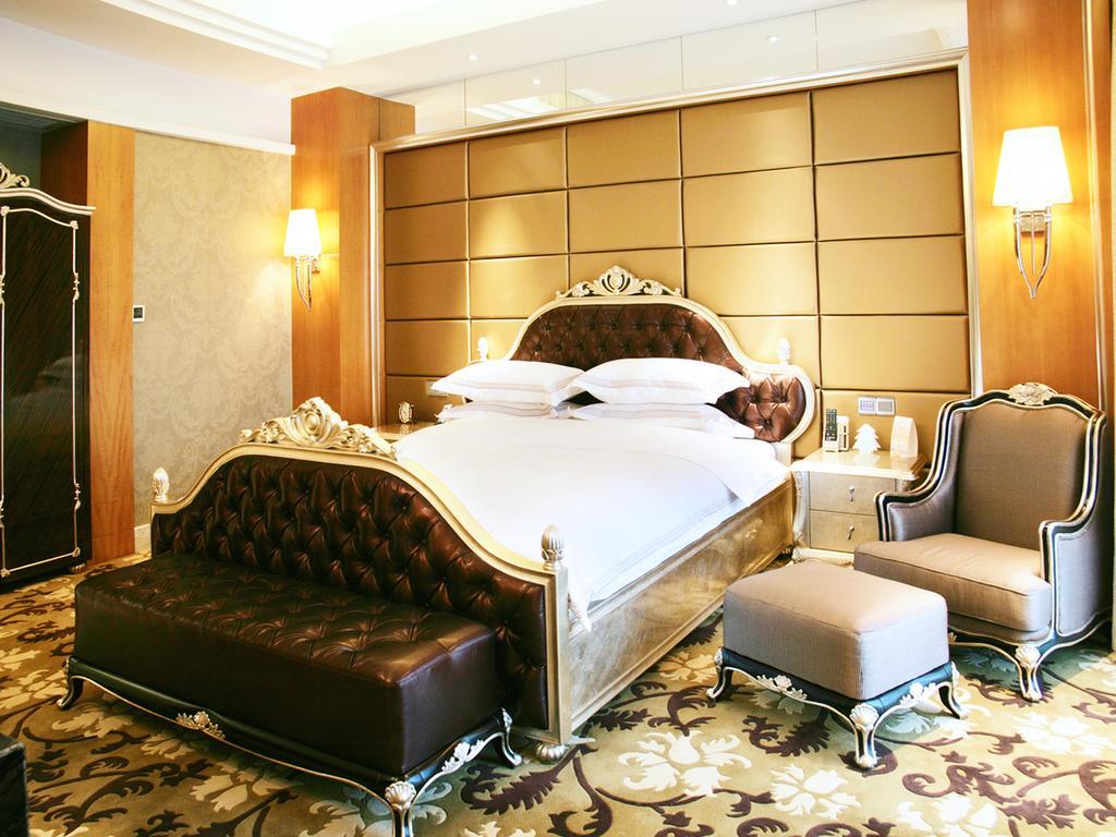 Glarun Jinling Hotel Nanking Buitenkant foto